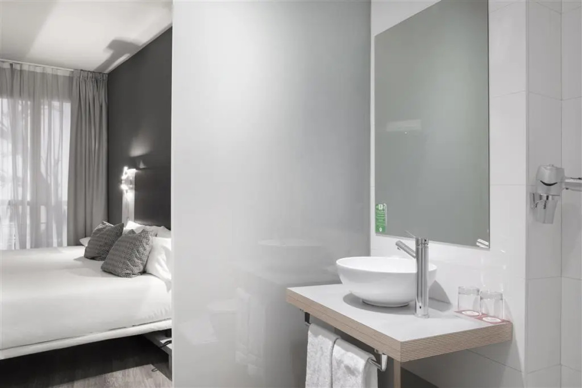 Petit Palace Plaza España