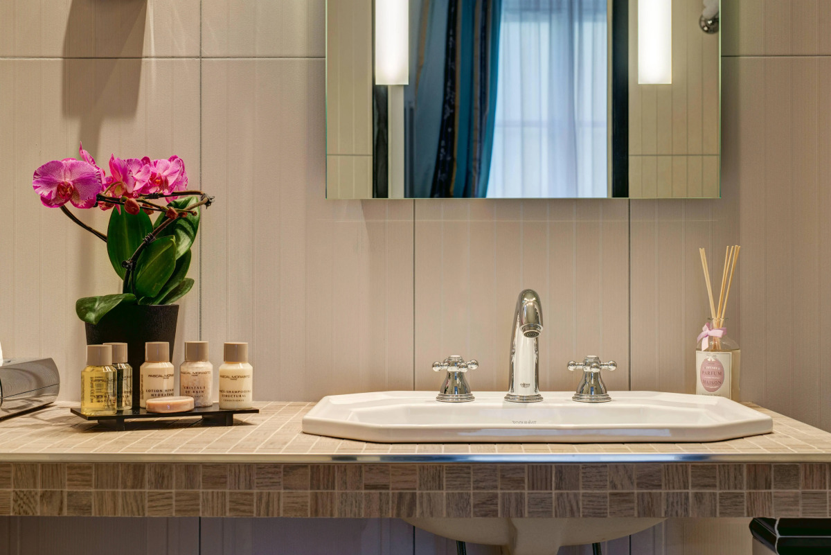 Hôtel Bradford Elysées – Astotel