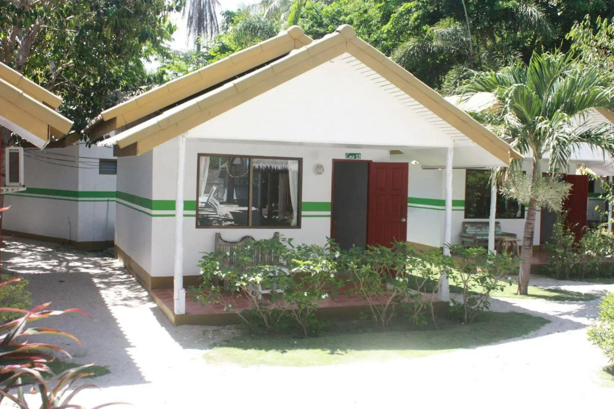 Lime & Soda Beachfront Resort