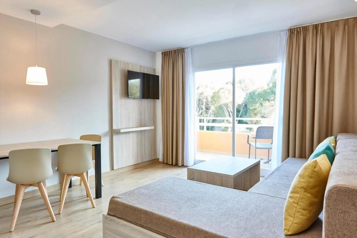 Universal Apartamentos Laguna Garden