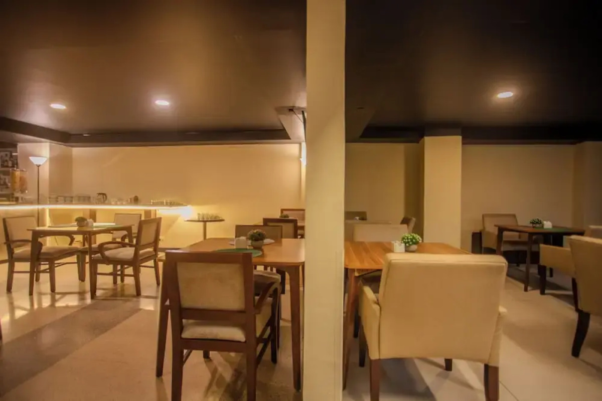 Urban Green Hotel & Suites