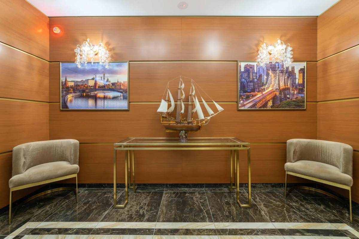 Deluxe ZhK Metropol 16 Flat