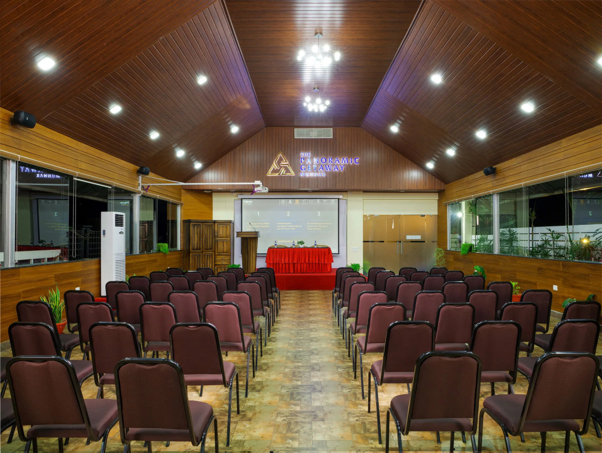 The Panoramic Getaway