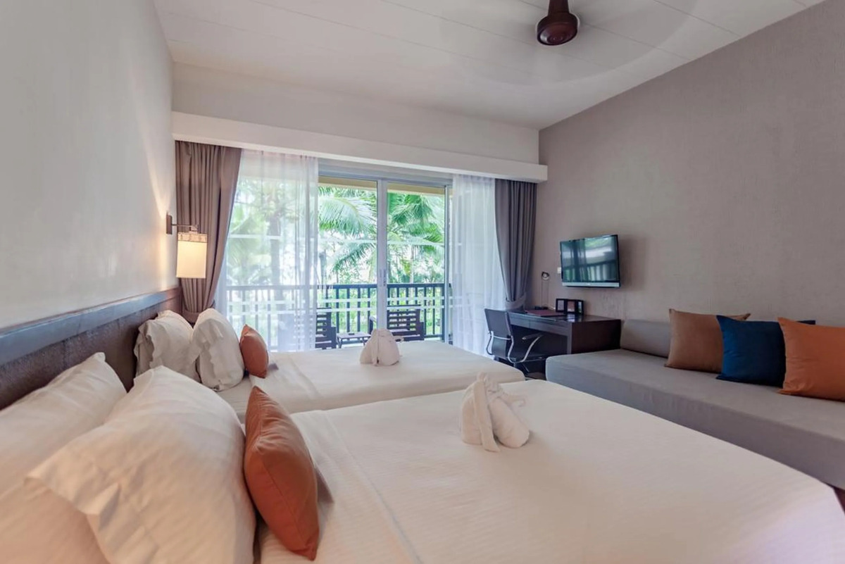 Grand Southsea Khaolak Beach Resort