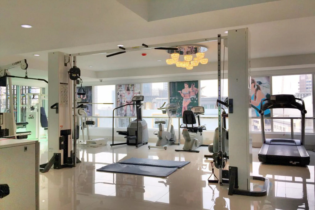 Top High Airport Link Hotel