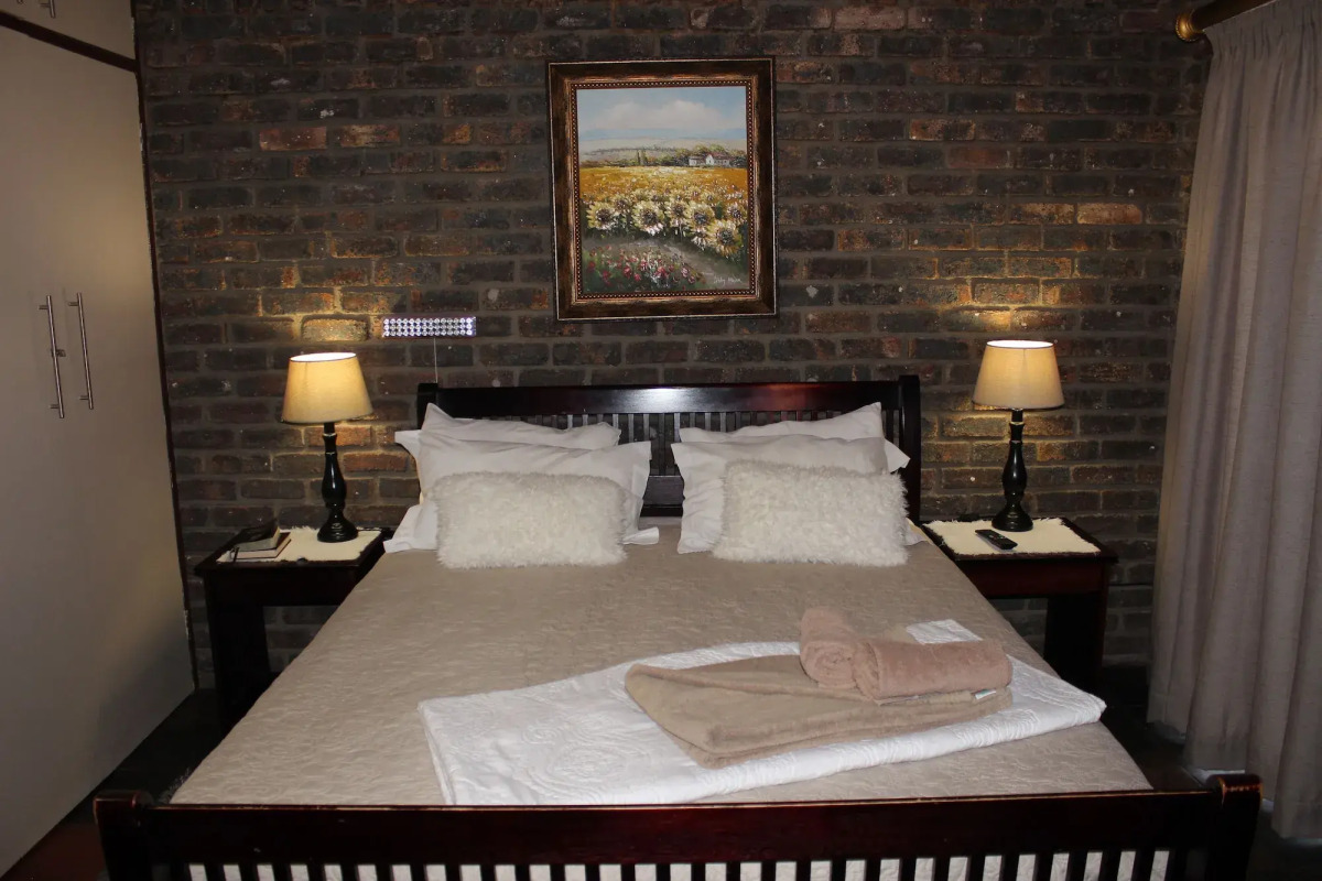 Royal Game Guest House