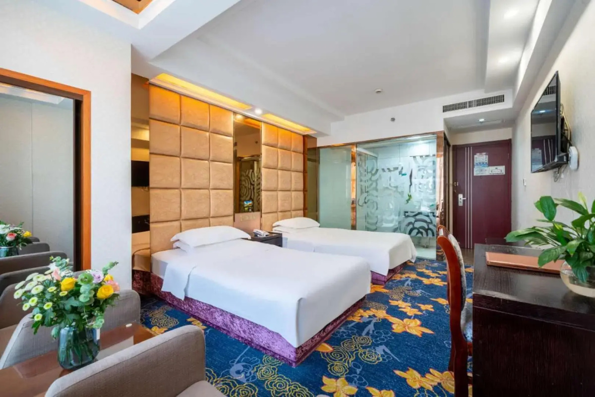 Yiwu Yuejia Business Hotel