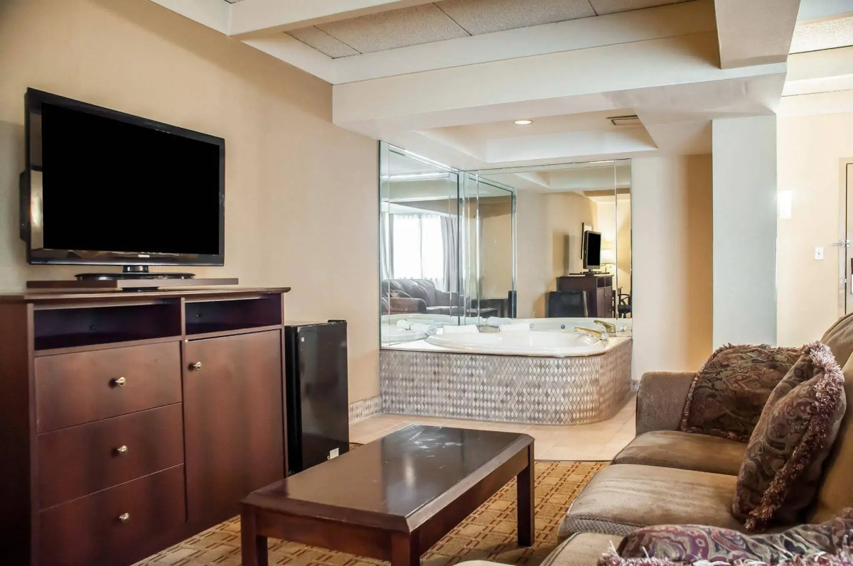 Quality Inn Buffalo Airport