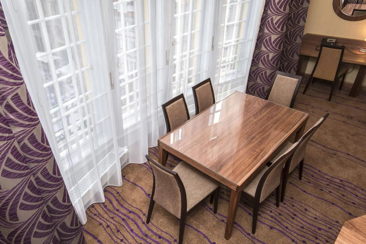 Merchant's Crown Suites and Spa