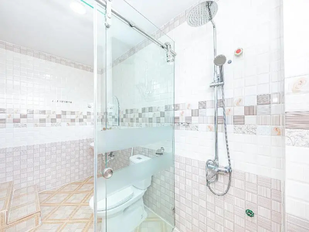 Oyo 446 The Bao Hotel