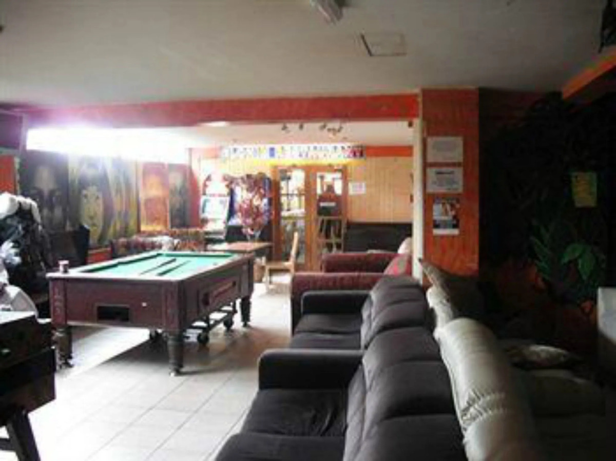 Kensal Green Backpackers 1