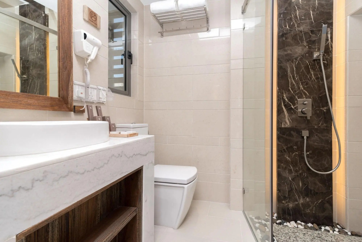 Отель Samann Grand