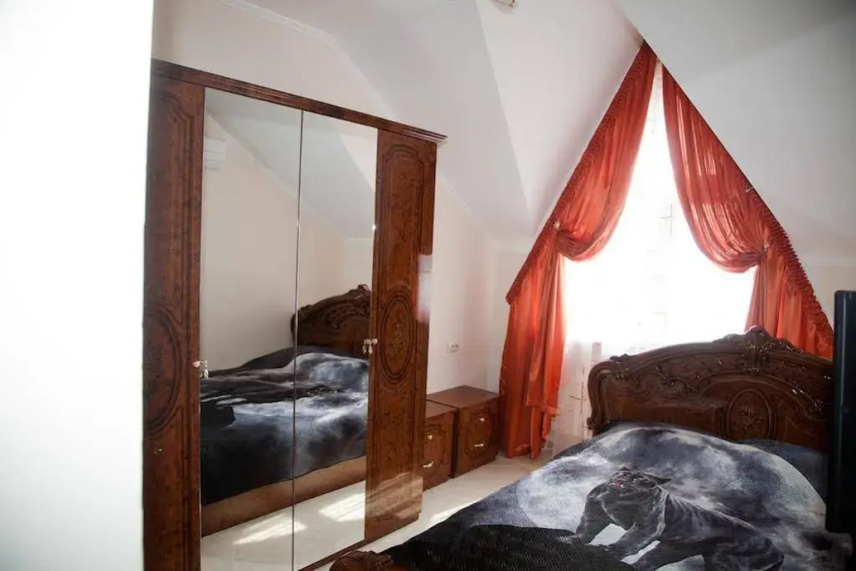 Paradise на Ленина