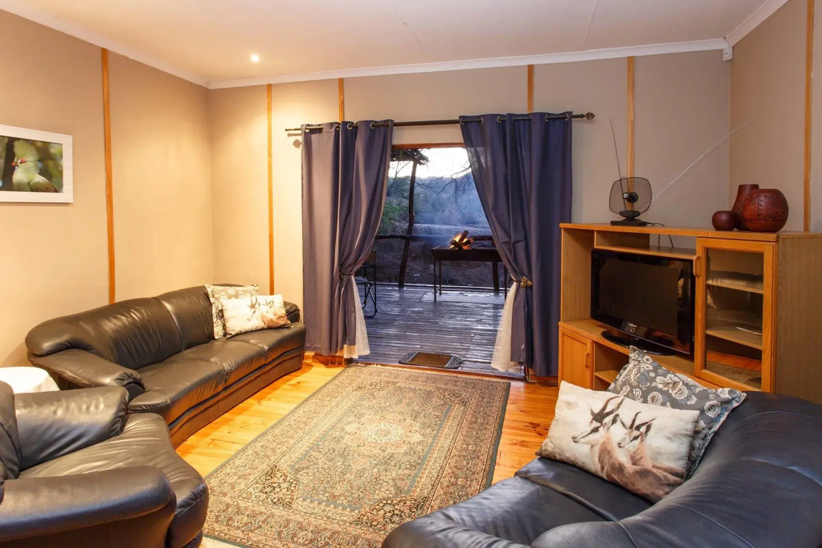 Chandelier Game Lodge