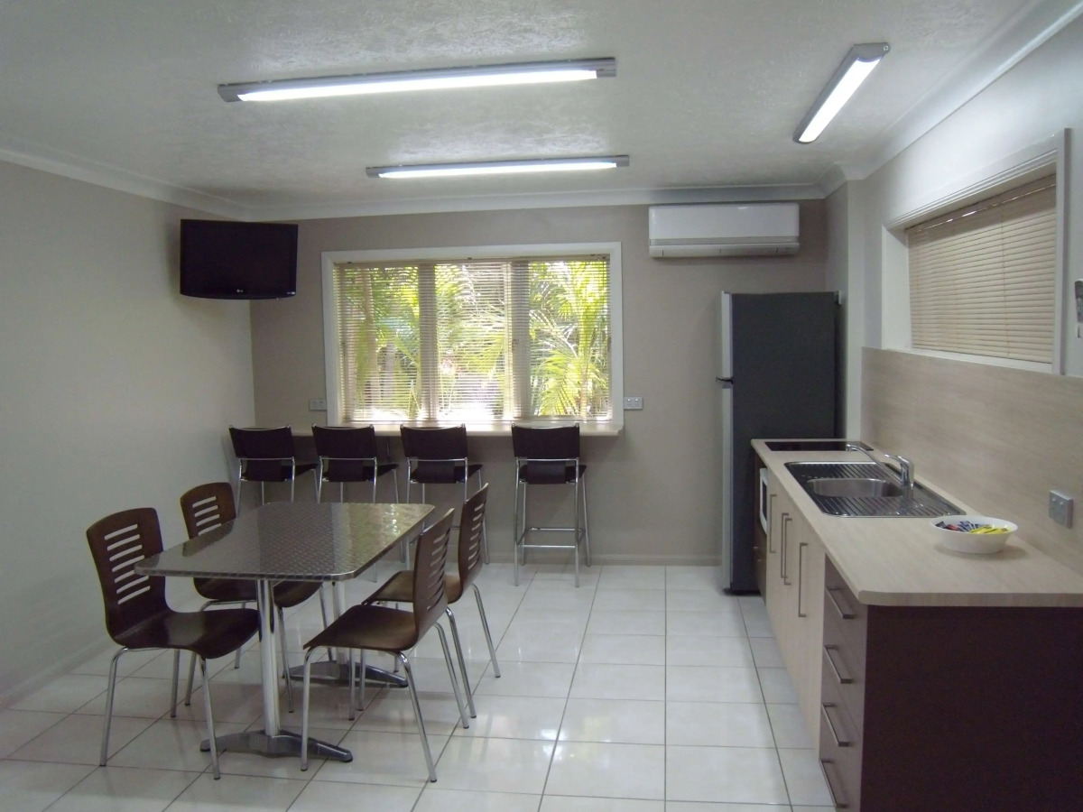 City Oasis Inn Townsville, SureStay Collection by BW