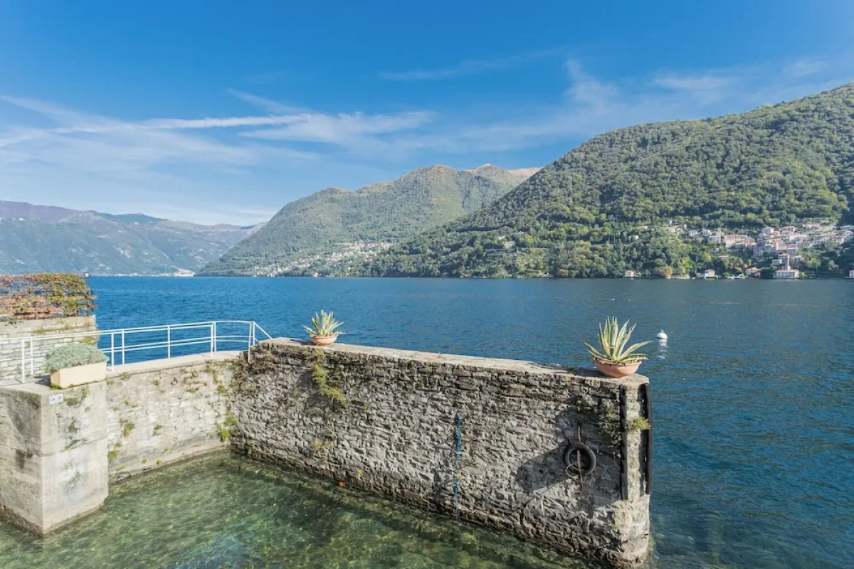 Your Private Harbour Nearby George Clooney