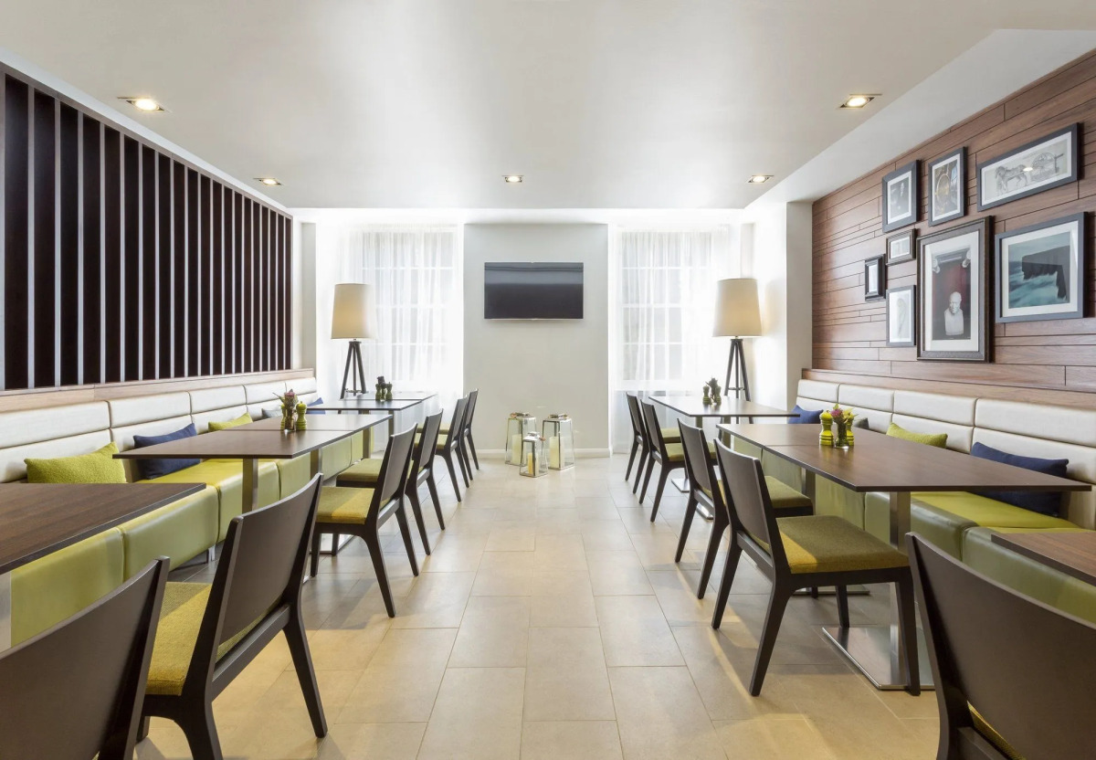 Courtyard by Marriott Edinburgh