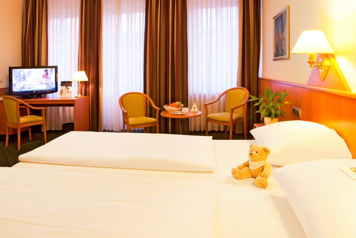 Star-Apart Hansa Hotel