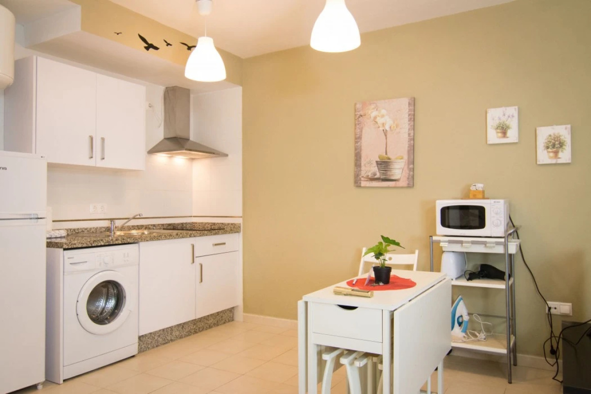 Holidays2Malaga Juan de Mena Apartments