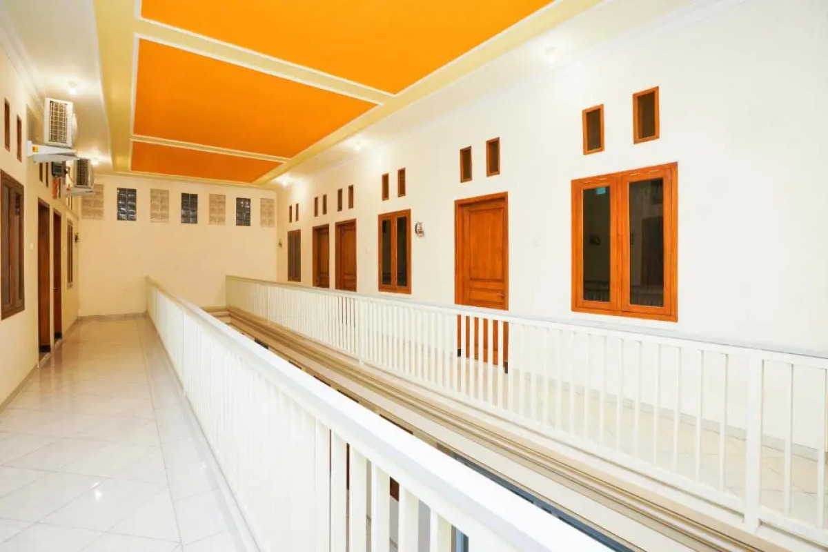 OYO 1642 Penginapan Anggrek Syariah 2