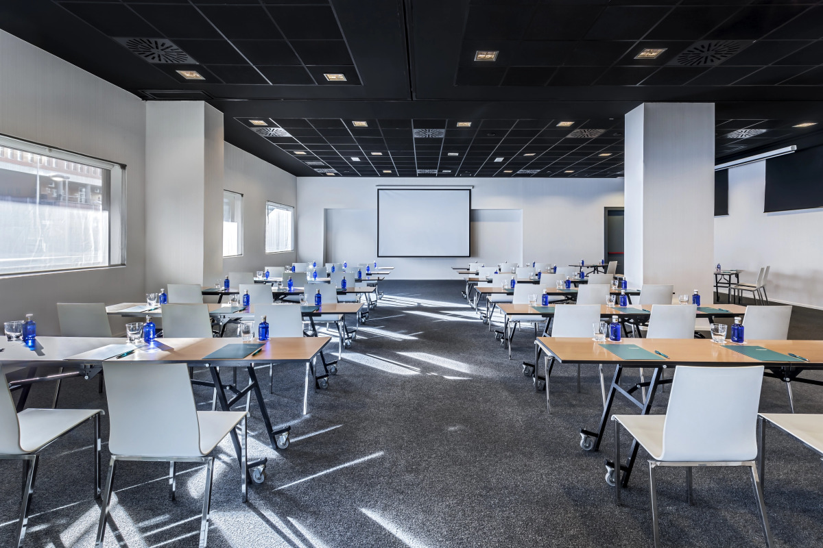 Отель Zentral Castellana Norte