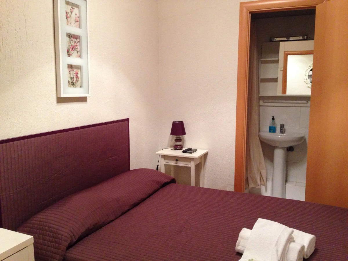 Hostal Balmes Centro