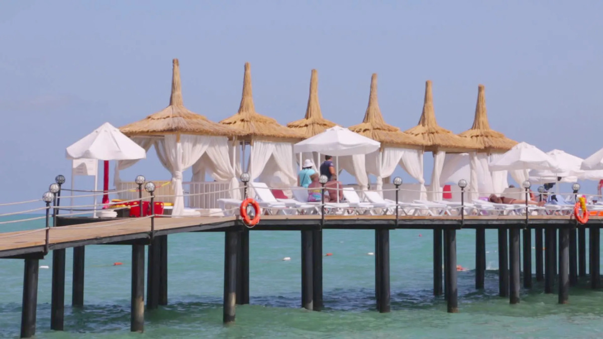 Saturn Palace Resort 