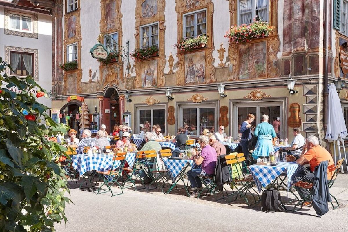 Alpenrose Traditionsgasthof Mittenwald