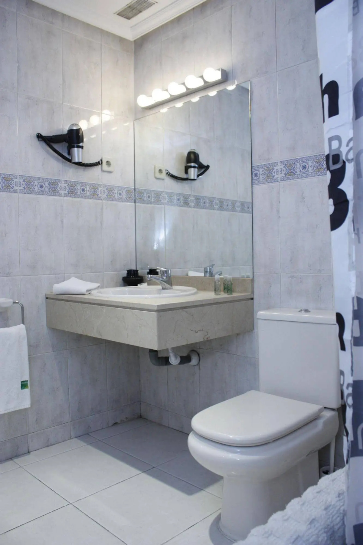 WooTravelling Plaza de Oriente HOMTELS