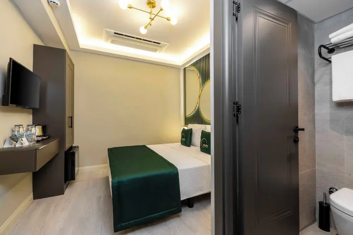 Sistina Old City Hotel