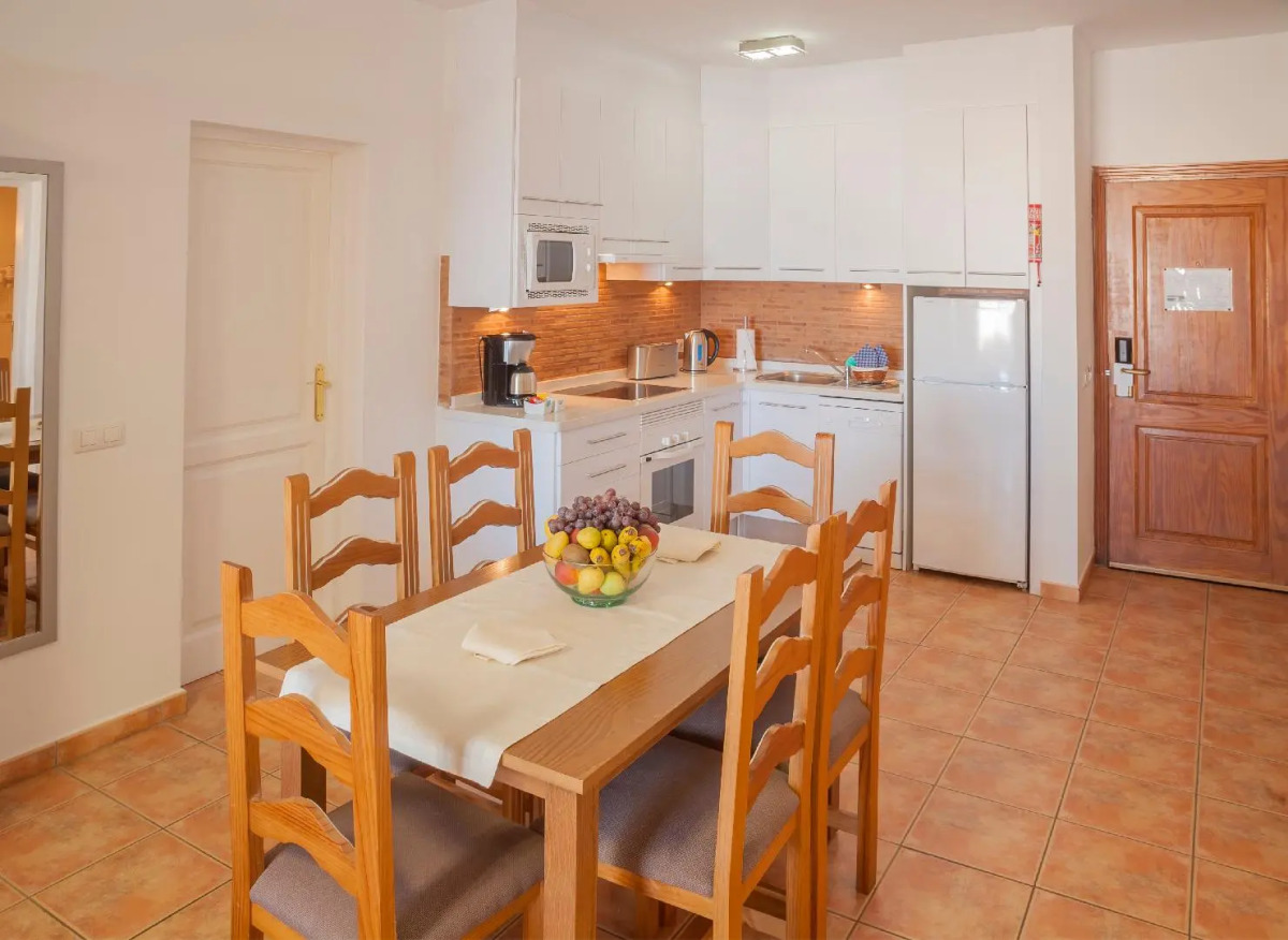 Royal Sunset Beach Club