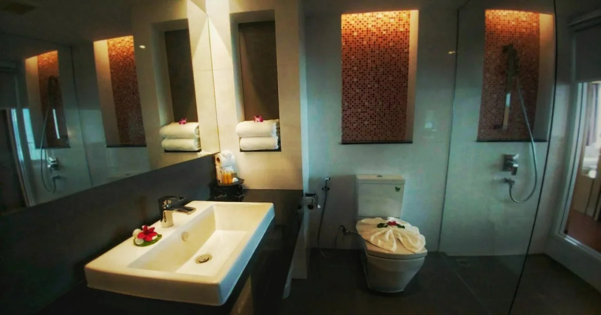 Phi Phi Harbour View Hotel