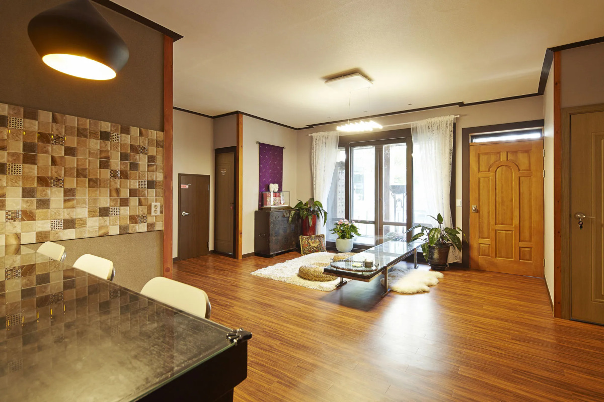 Jiwoljang Guest House