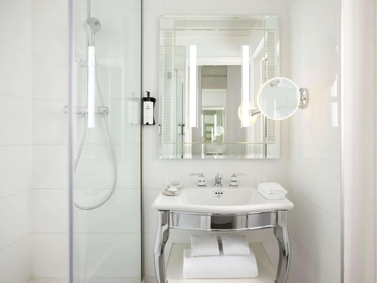 Sofitel Paris Baltimore Tour Eiffel Hotel