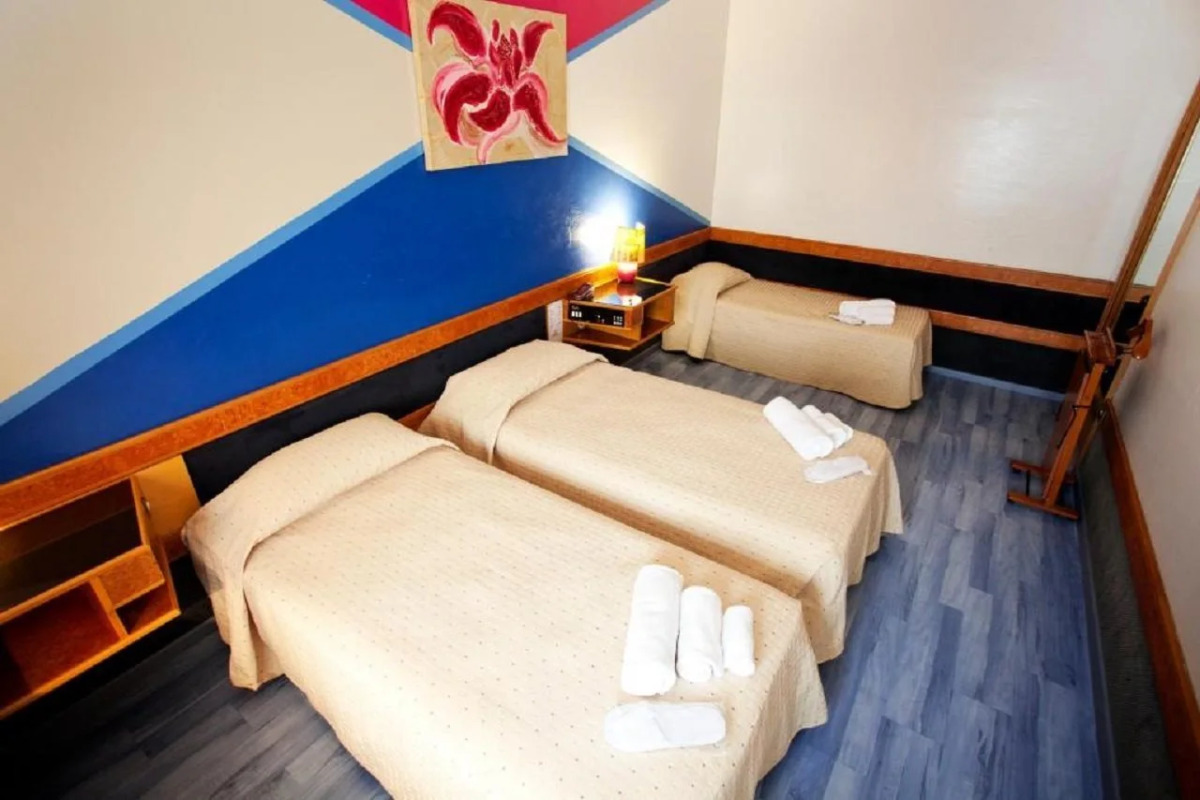 Отель Diplomatic