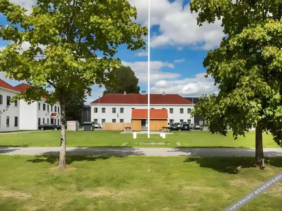 Airport Motel & Apartment