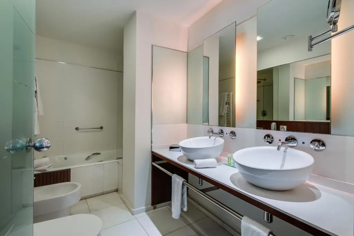 Отель Barcelona Airport