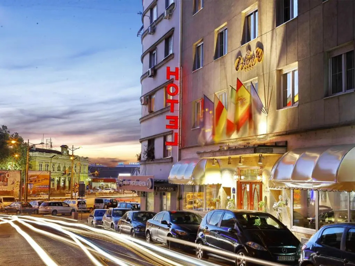 Queen's Astoria Design Hotel