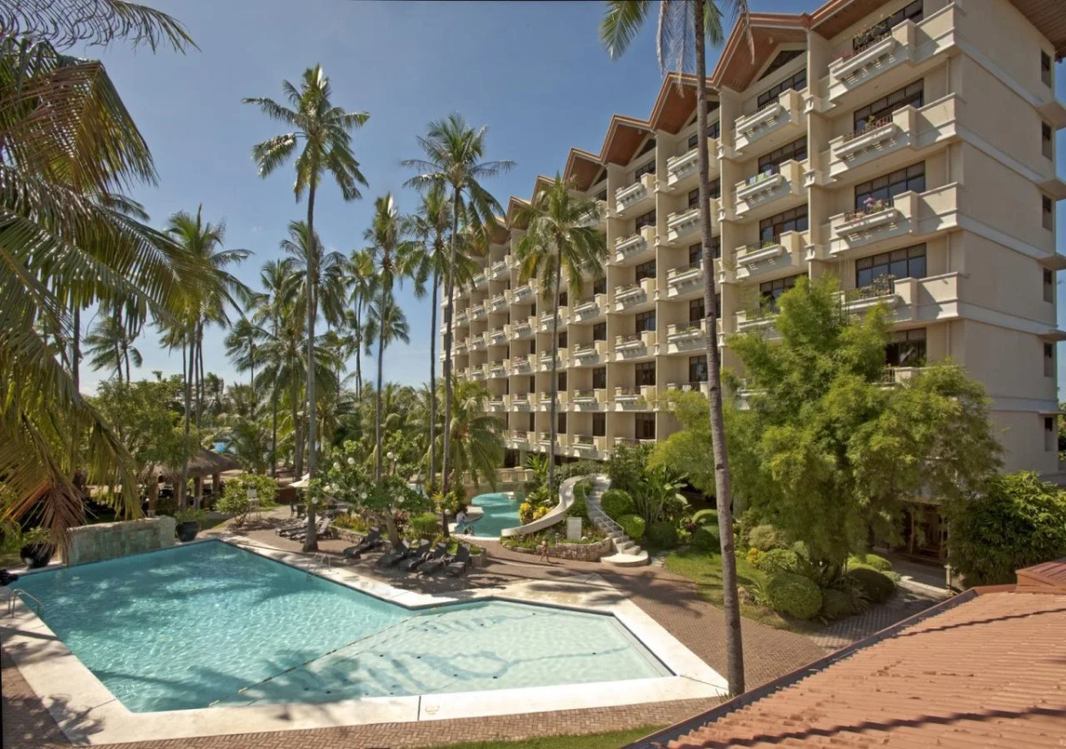 Costabella Tropical Beach Hotel