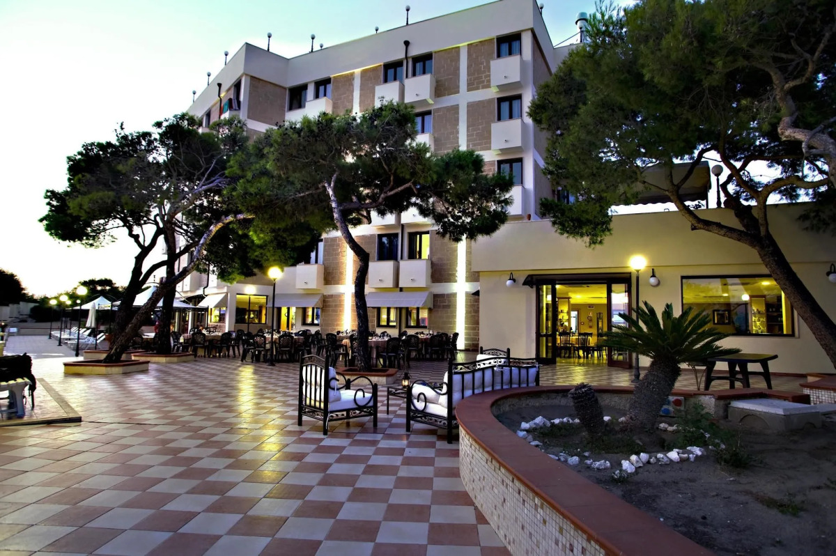 Hotel Ara Solis