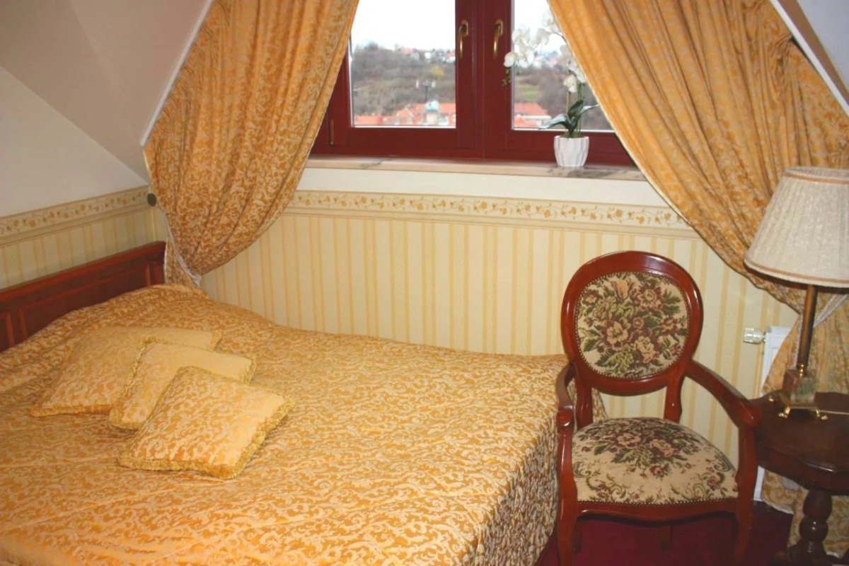 Royal Residence Hotel