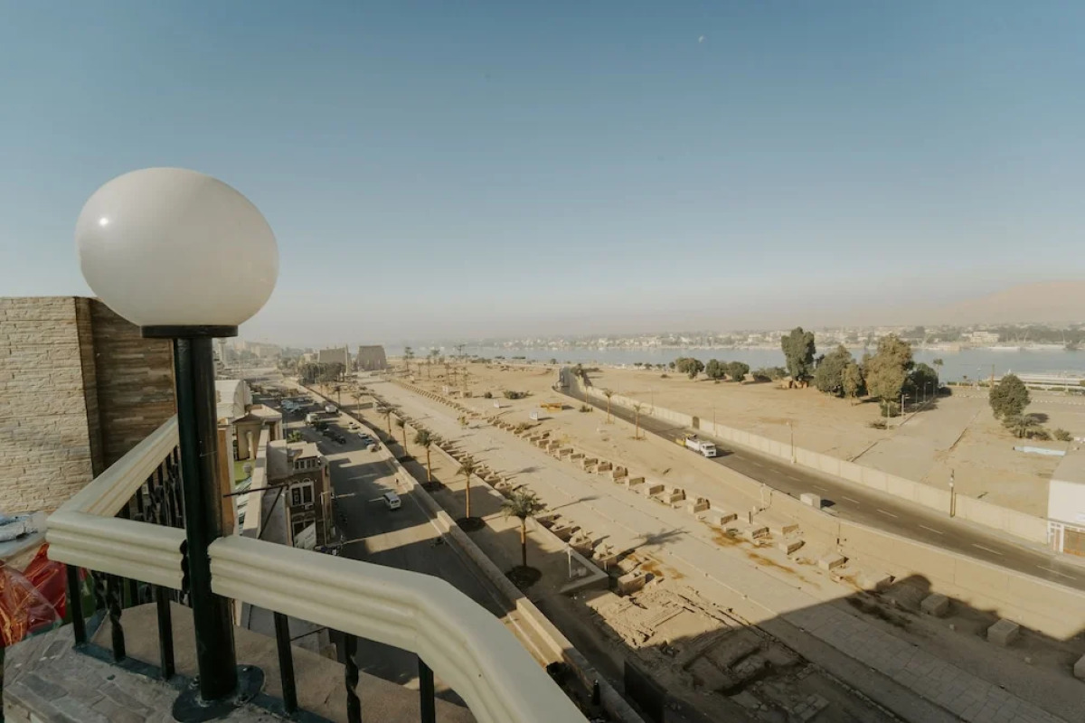 Queens Valley Hotel, Restaurants, Bars and Spa Luxor