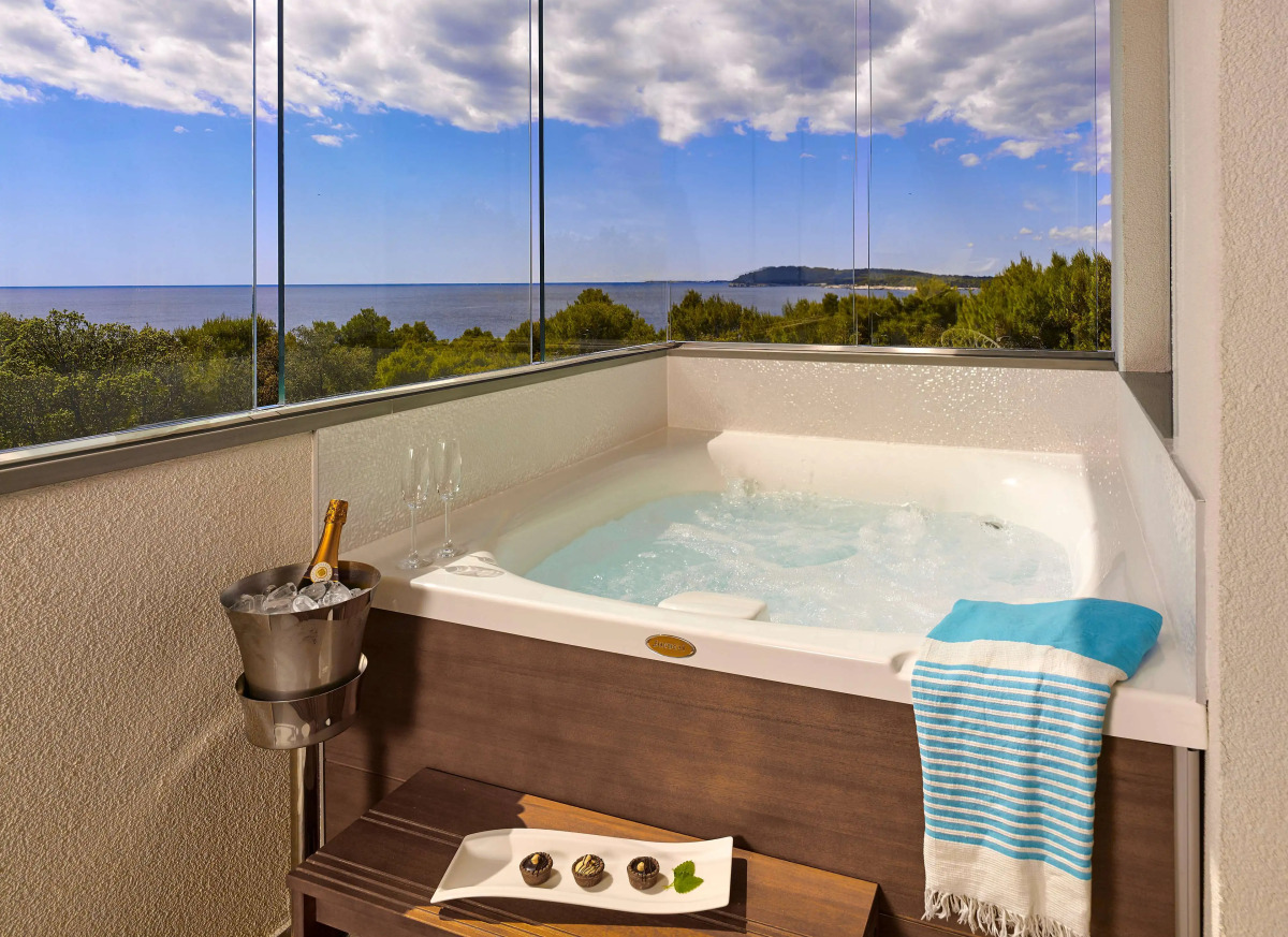 Park Plaza Arena Pula