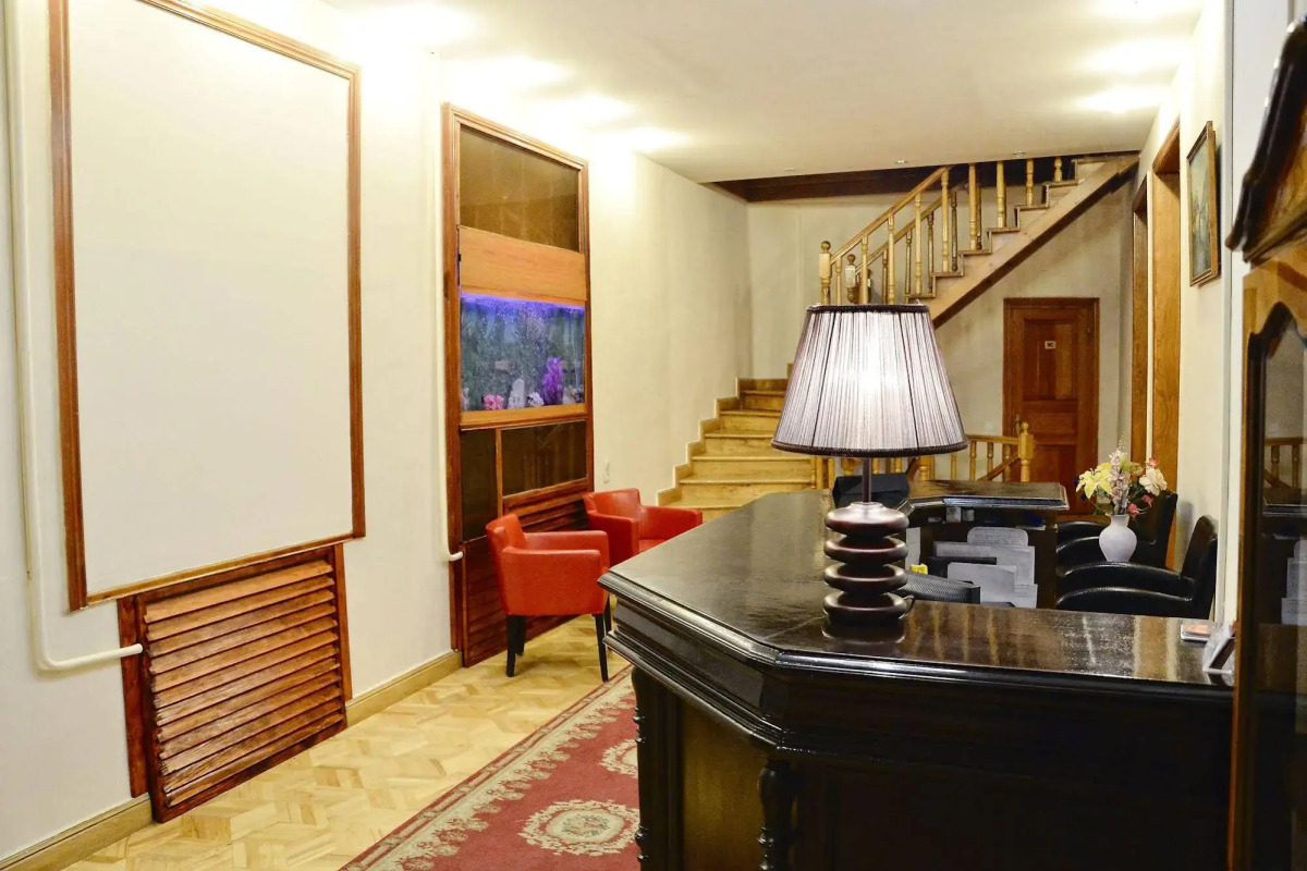 Отель Georgian House