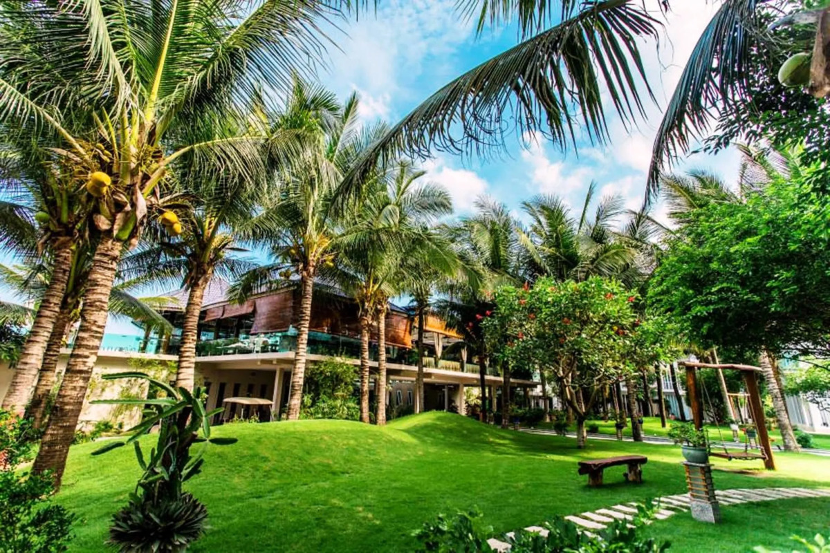 Villa Del Sol Beach resort & Spa