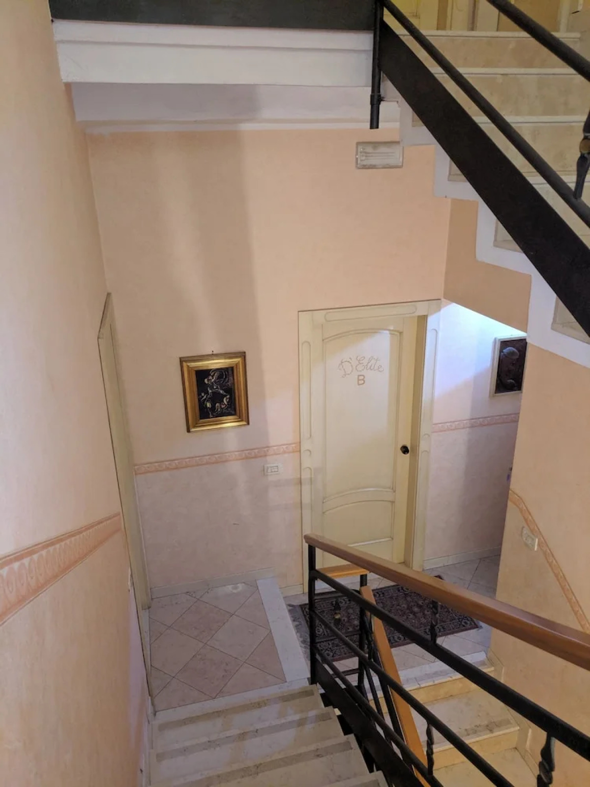 DElite Room & Breakfast