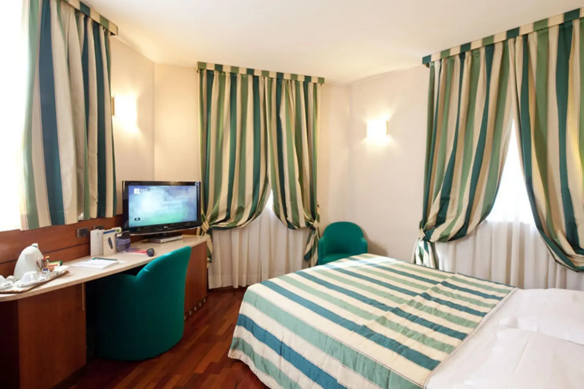 Hotel Mirage, Sure Hotel Collection by Best Western