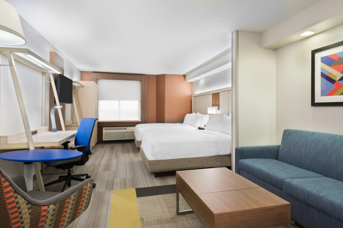 Holiday Inn Express & Suites Nearest Universal Orlando by IHG