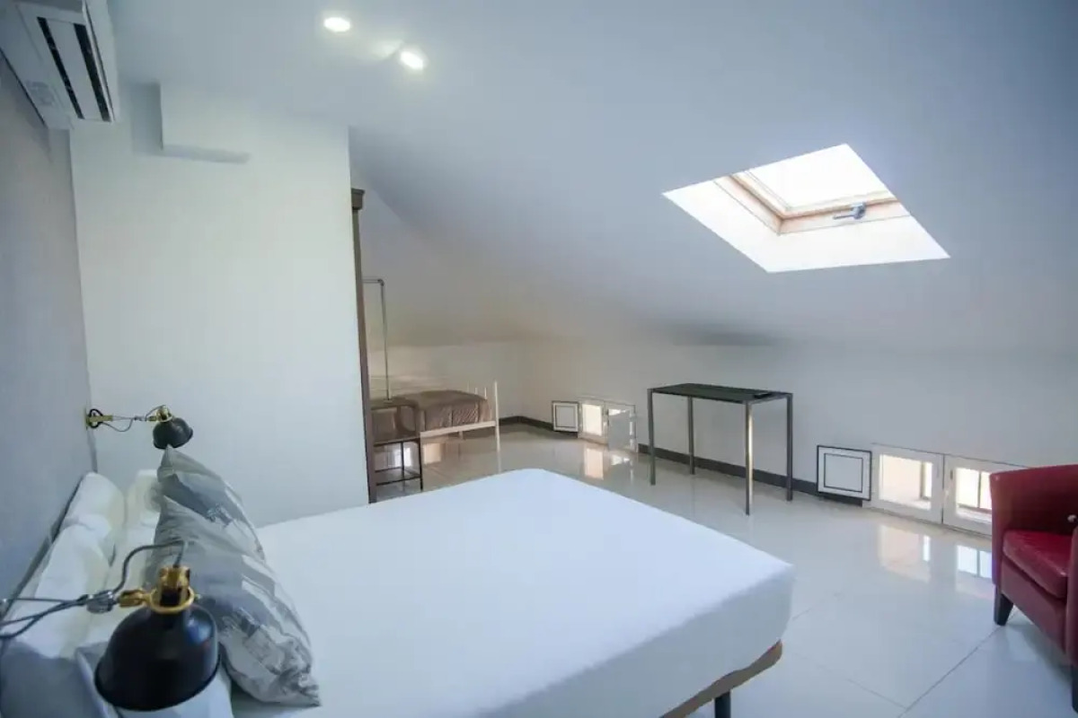 The Lights City Rooms