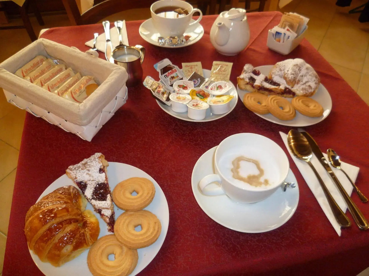 Borghetto Airport - Hospital